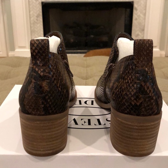 Steve Madden Rader Bootie. Women’s size 7.5 NEW. - Picture 4 of 6